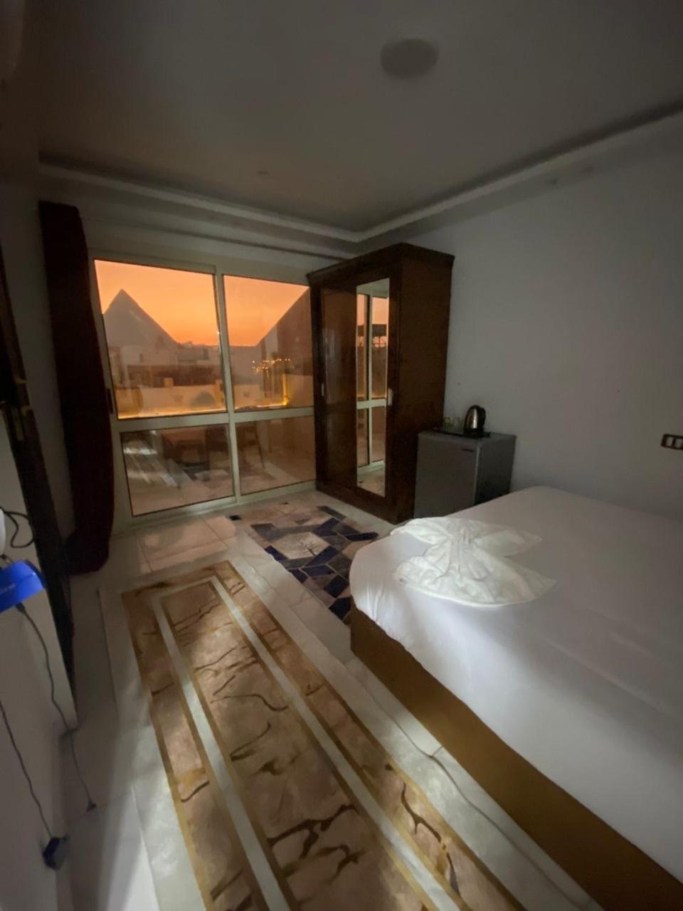 Middle East Pyramids Hotel Kafrat al Jabal Exterior foto